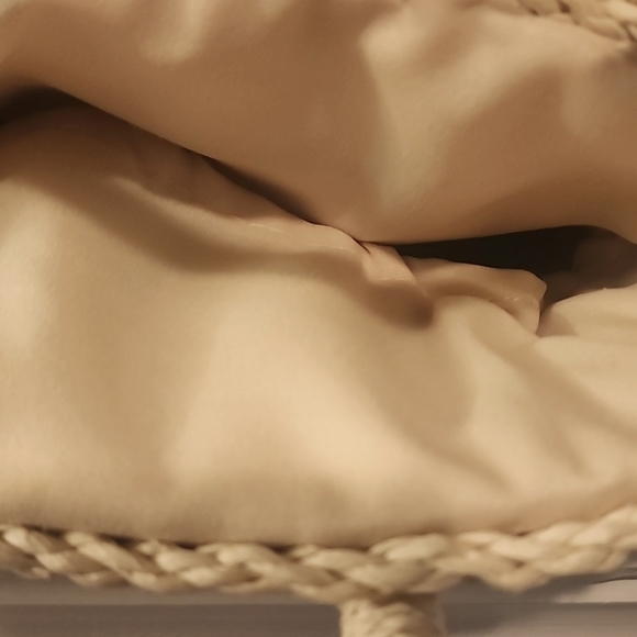 🆕️ NYCO Straw handbag. - Picture 3 of 4